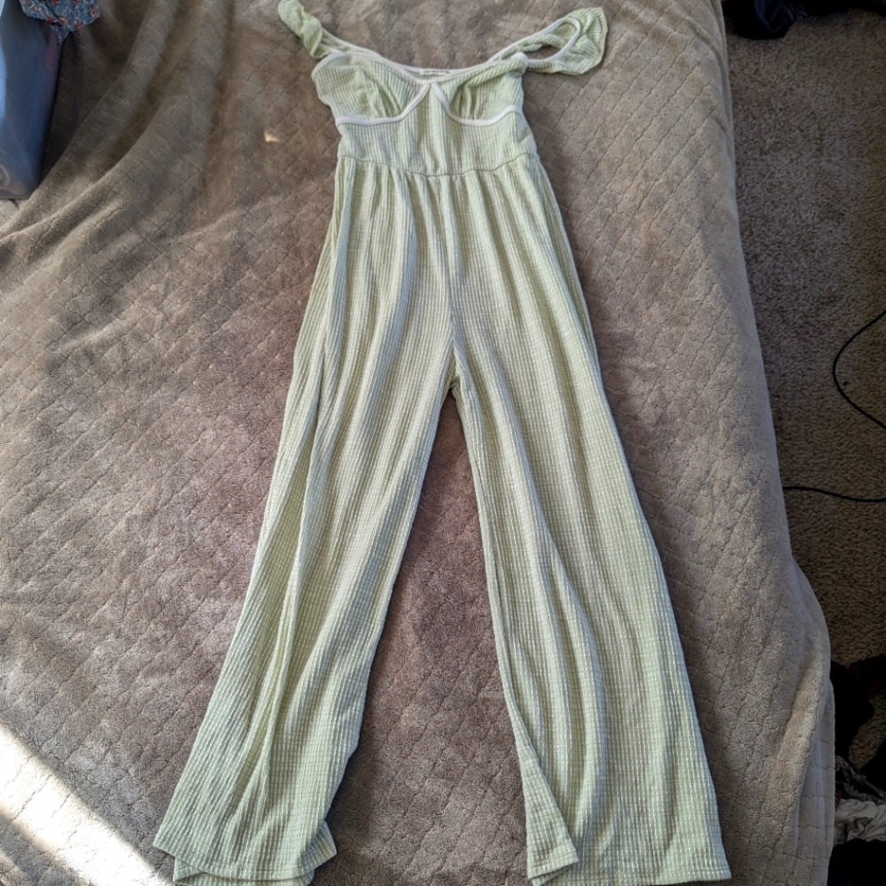Green Off-Shoulder Jumpsuit